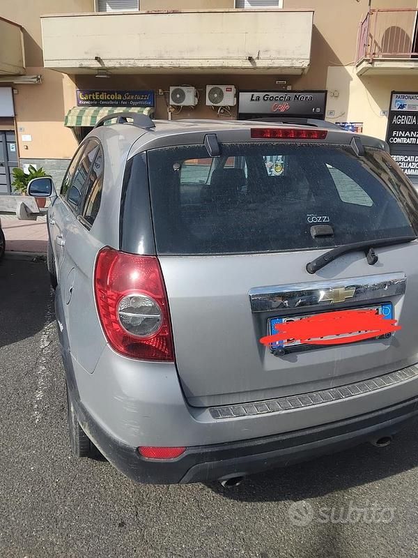 Usata Chevrolet Captiva 150 CV (110 kW) 2007 Grigio SUV