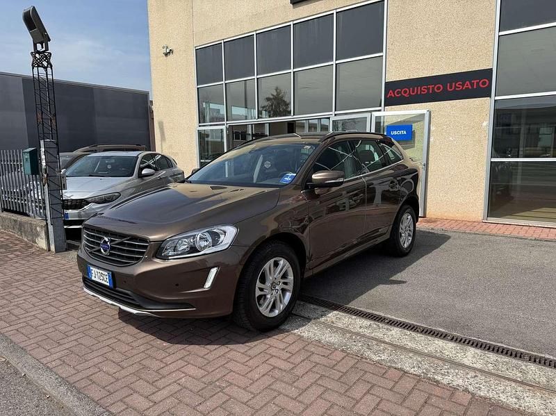 Usata Volvo XC60 190 CV (139 kW) 2017 Marrone SUV