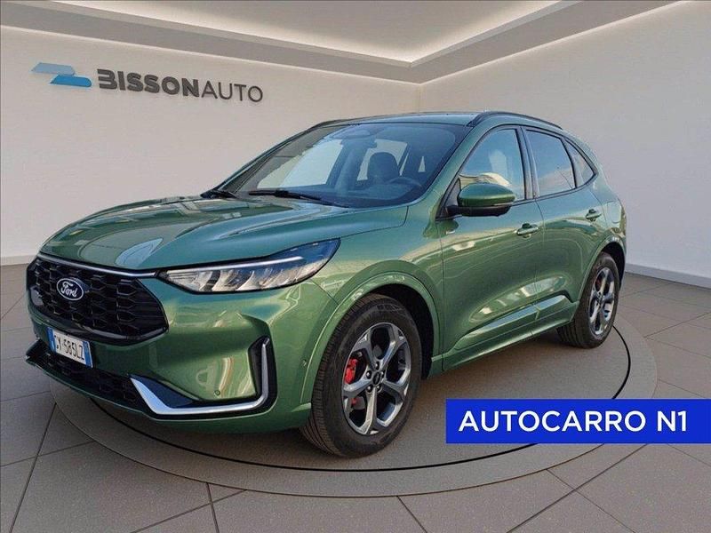 Usata Ford Kuga ST-Line X 180 CV (132 kW) 2025 Verde inglese SUV