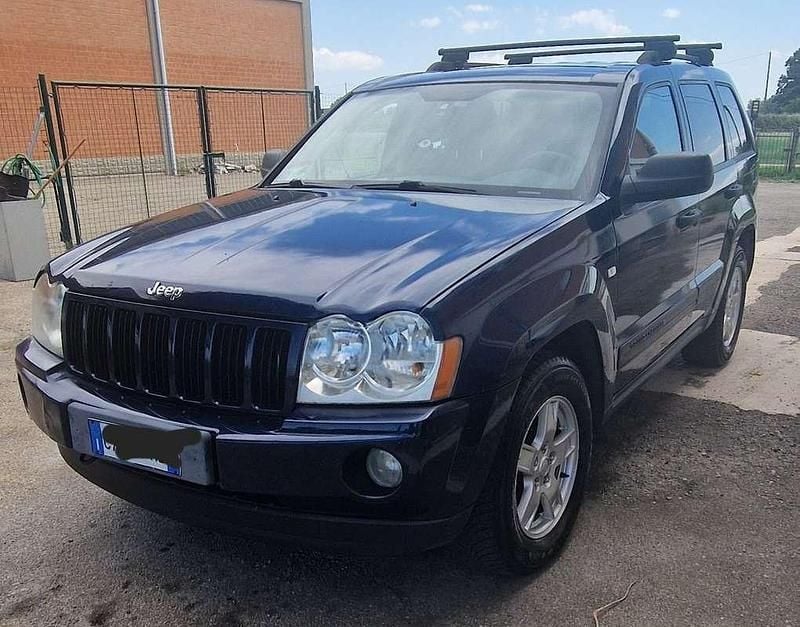 Blu/azzurro Usata 2005 Jeep Grand Cherokee Laredo SUV | 4000 € (Super prezzo) - Immagine 1/4