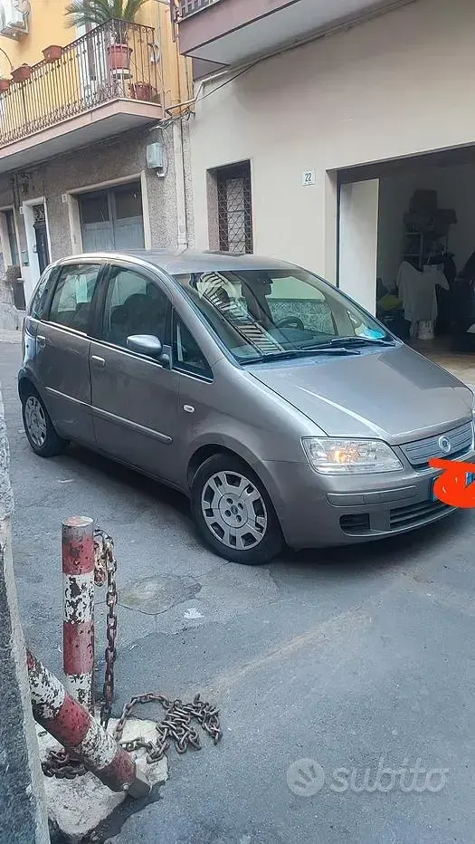 Usata Fiat Idea 69 CV (50 kW) 2007 Monovolume