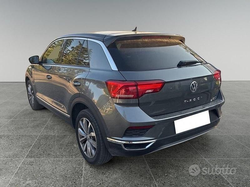 Usata VW T-Roc Style 150 CV (110 kW) 2018 Grigio SUV