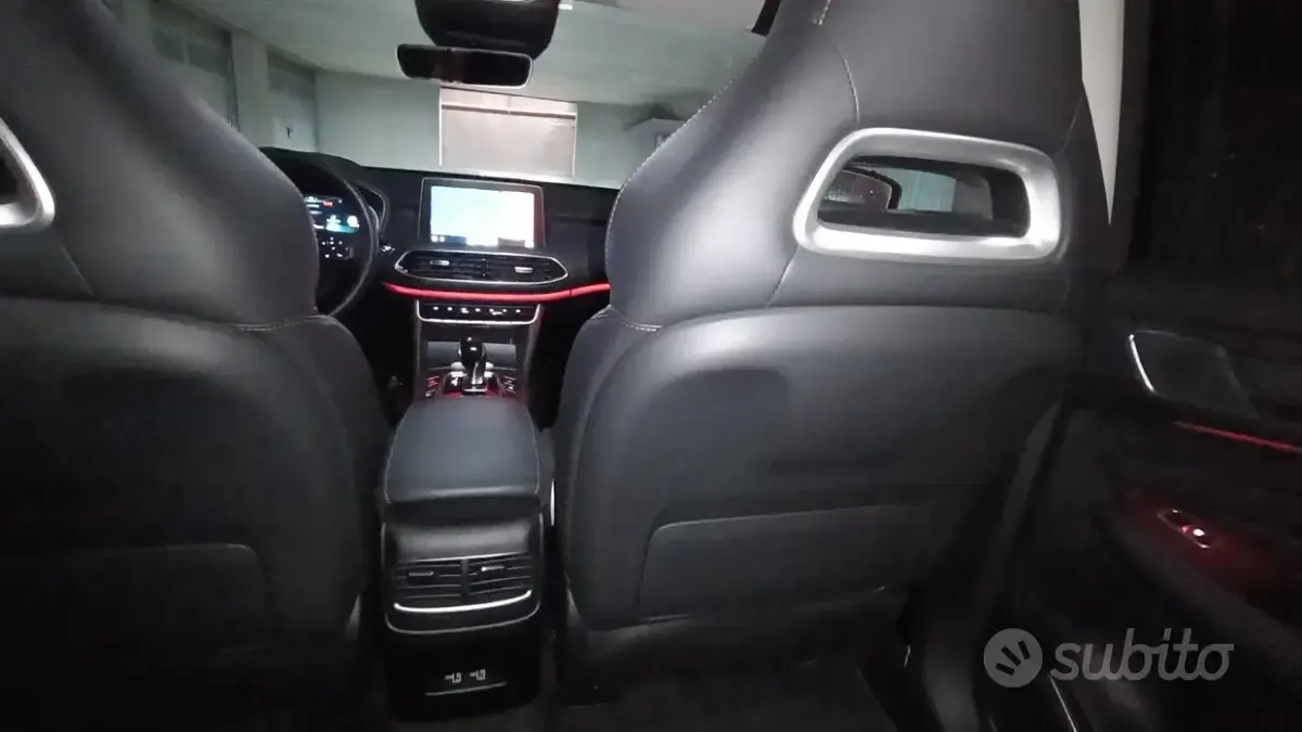 Usata MG HS Luxury 162 CV (119 kW) 2024 Nero SUV
