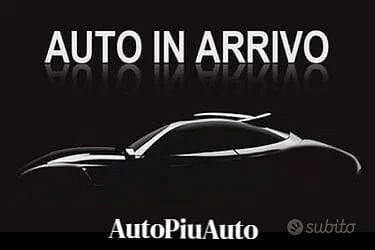 Grigio Usata 2017 Opel Karl Innovation Due volumi | 8899 € (Ottimo prezzo) - Immagine 1/1