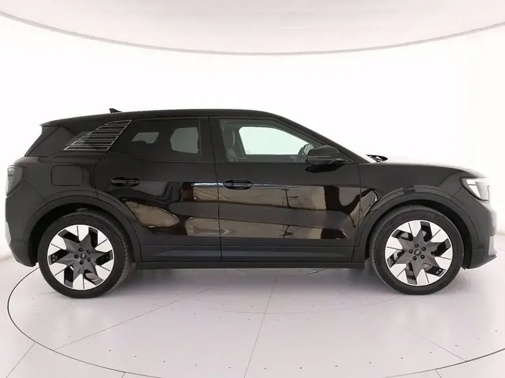 Usata Ford Explorer Premium 210 kW (286 CV) 2024 Agate black (metallizzato) SUV