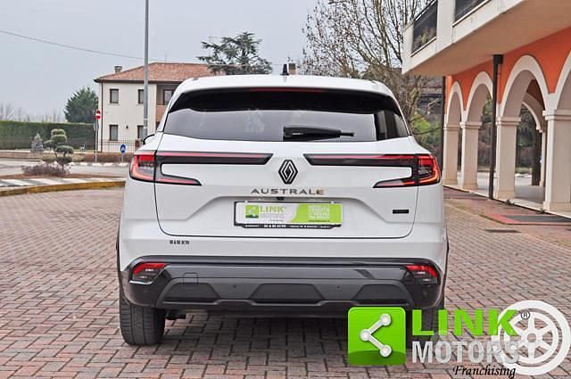 Usata Renault Austral Techno 200 CV (147 kW) 2023 Bianco SUV