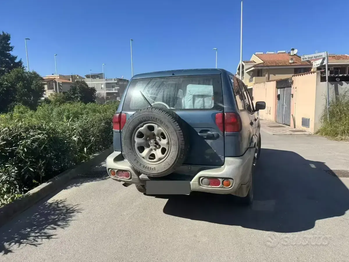 Usata Nissan Terrano 125 CV (91 kW) 2007 Verde SUV