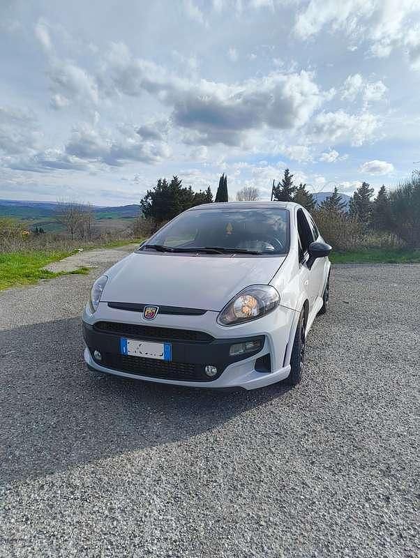 Usata Abarth Punto Evo 179 CV (131 kW) 2013 Grigio Utilitaria