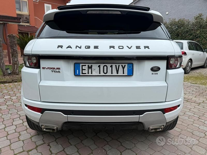 Usata Land Rover Range Rover evoque Dynamic 150 CV (110 kW) 2011 Bianco SUV