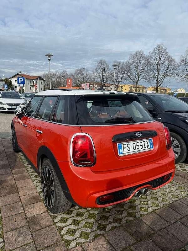 Usata Mini Cooper SD Business 170 CV (125 kW) 2018 Arancione Utilitaria