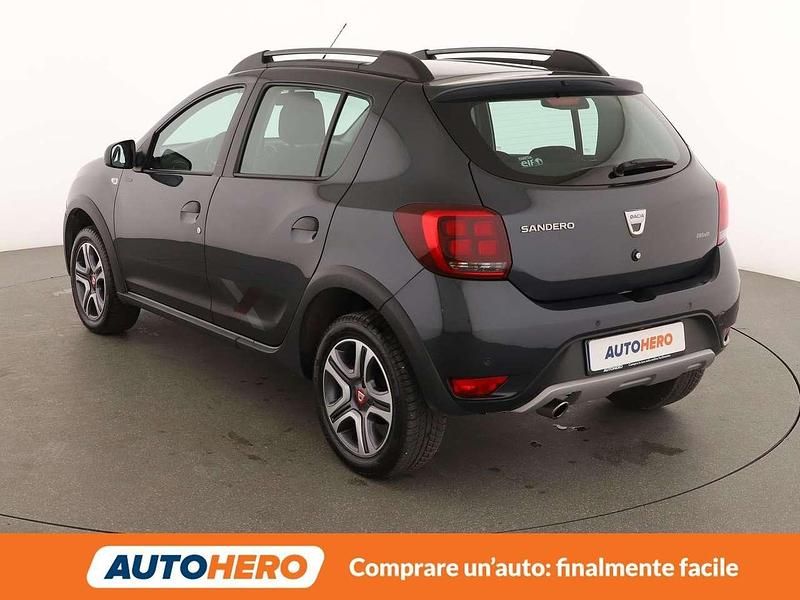 Usata Dacia Sandero 90 CV (66 kW) 2020 Grigio Utilitaria