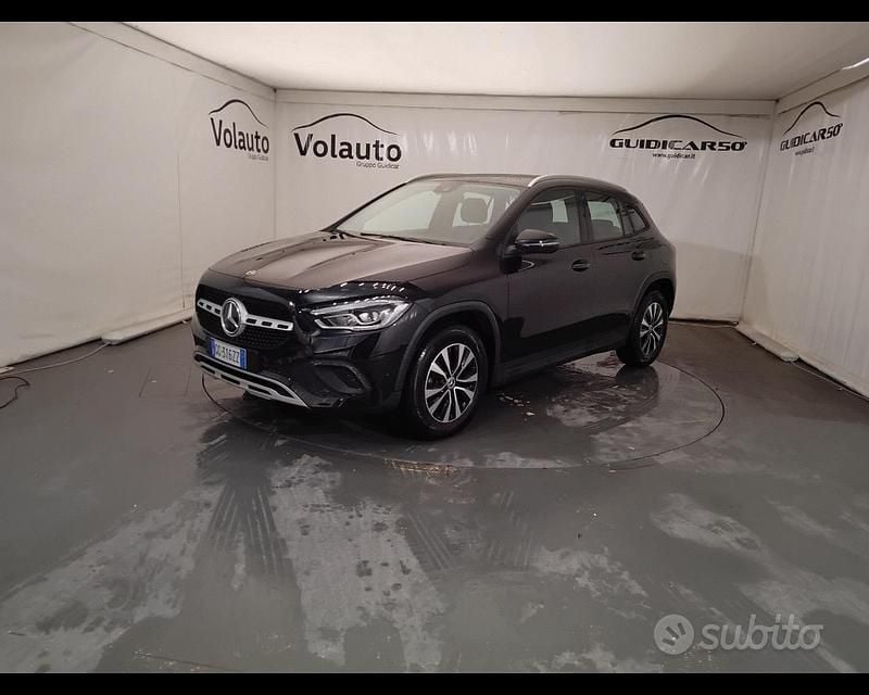 Nero Usata 2021 Mercedes GLA180 Business SUV | 29.000 € (Buon prezzo) - Immagine 1/4