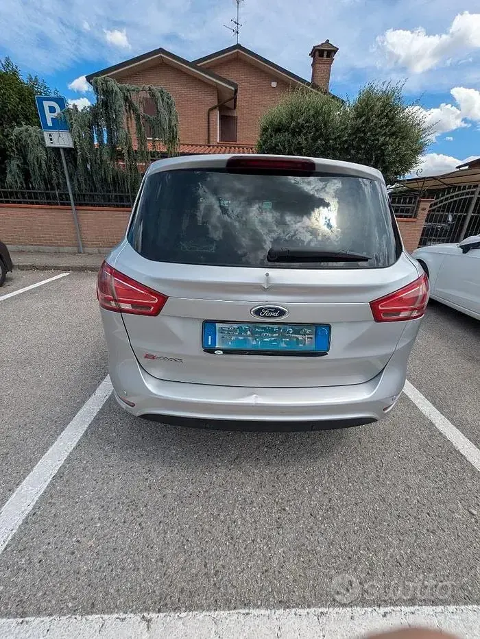 Usata Ford B-MAX 90 CV (66 kW) 2014 Grigio Monovolume