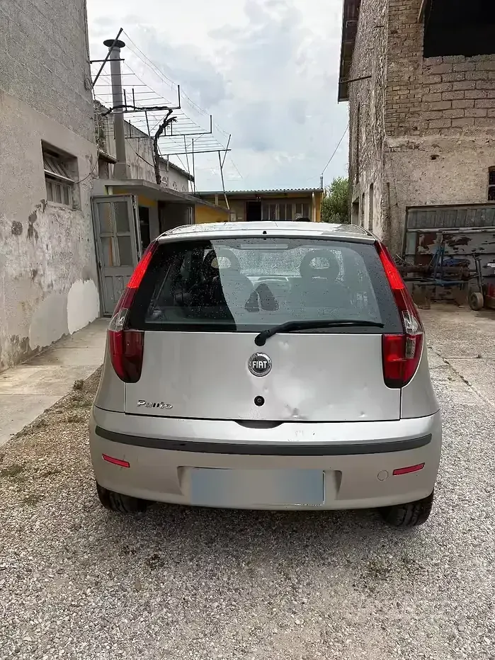 Usata Fiat Punto 60 CV (44 kW) 2004 Utilitaria