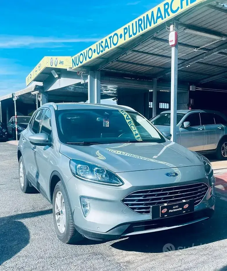 Usata Ford Kuga ST 120 CV (88 kW) 2023 Grigio SUV