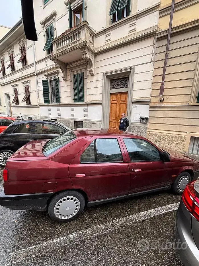 Usata Alfa Romeo 155 116 CV (85 kW) 1994 Rosso Berlina