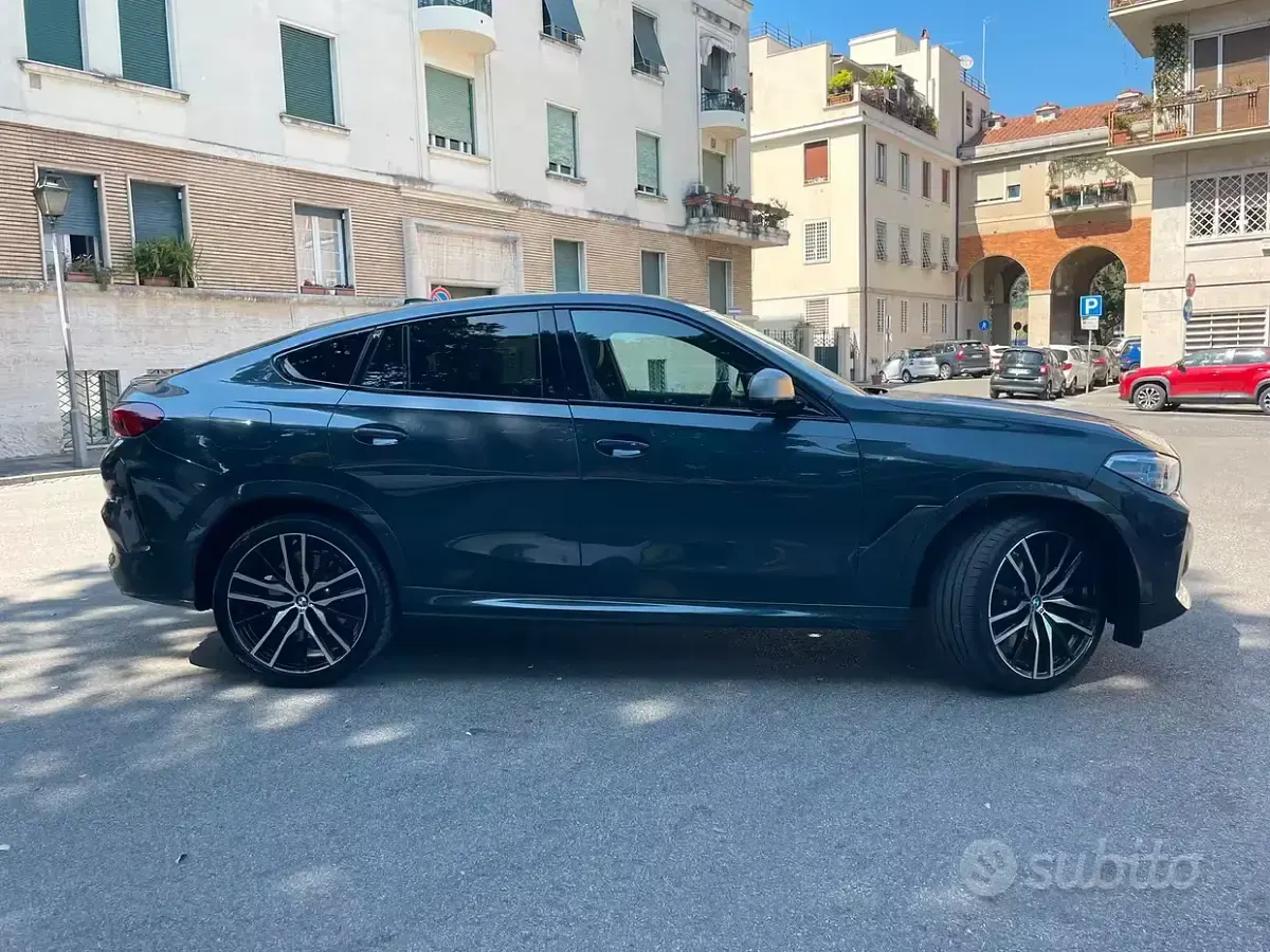 Usata BMW X6 M50 Comfort Edition 400 CV (294 kW) 2020 Grigio SUV