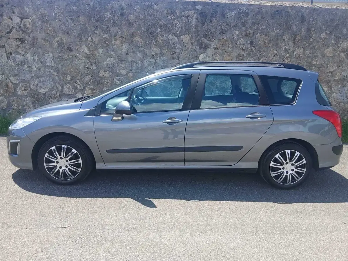 Usata Peugeot 308 Business-Line 92 CV (67 kW) 2012 Argento Station wagon