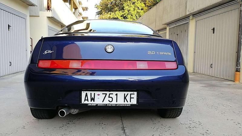 Usata Alfa Romeo GTV Lusso 150 CV (110 kW) 1998 Blu/azzurro Coupé