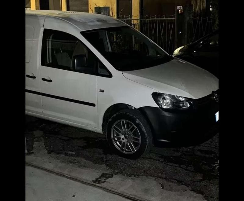 Usata VW Caddy Maxi 109 CV (80 kW) 2013 Bianco Monovolume