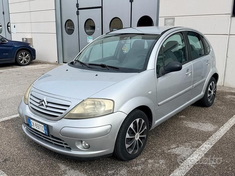 Usata Citroën C3 Exclusive 90 CV (66 kW) 2004 Grigio Berlina