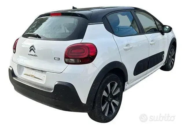 Gebraucht Citroën C3 Feel 83 PS (61 kW) 2018 Weiß Kleinwagen