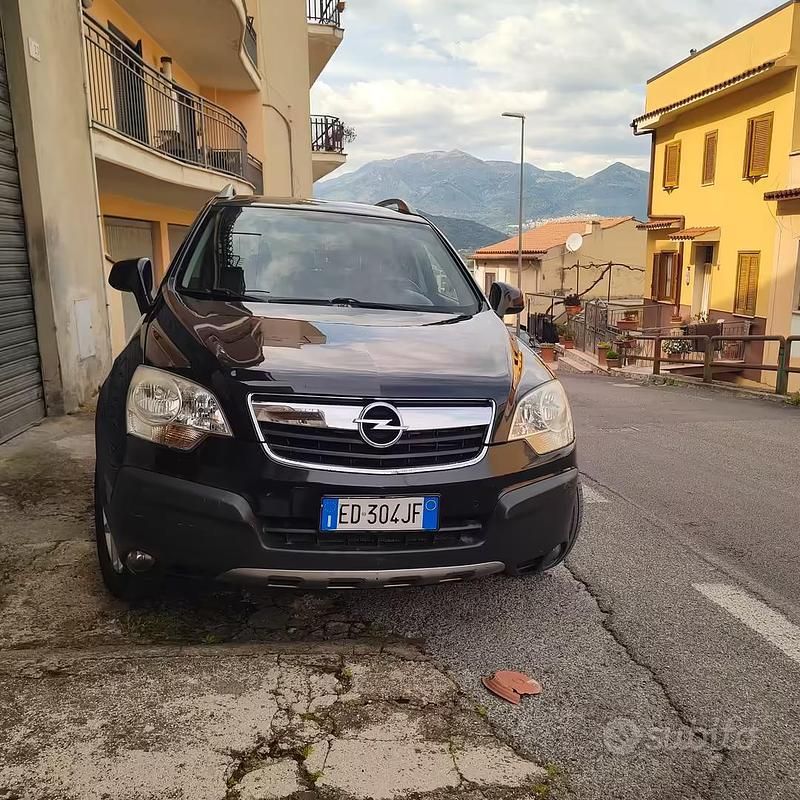 Usata Opel Antara Edition+ 150 CV (110 kW) 2010 Nero SUV