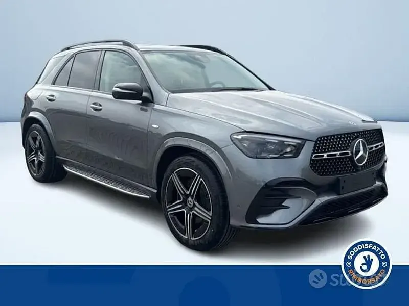 Nuova Mercedes GLE350 de AMG 2026 Grigio SUV