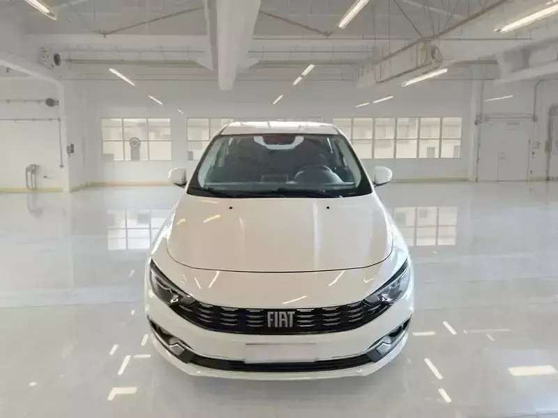 Occasion Fiat Tipo Business 130 ch (95 kW) 2022 Blanc Berline