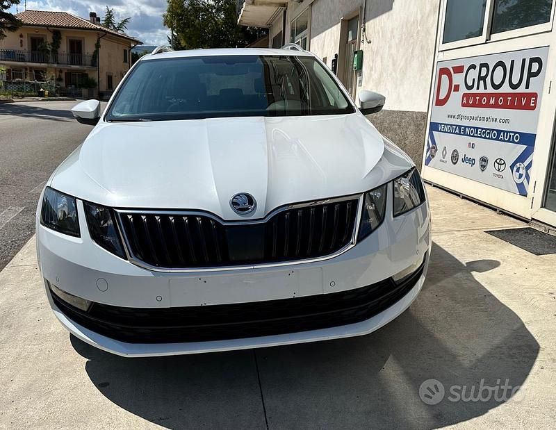 Bianco Usata 2019 Skoda Octavia G-TEC Executive Station wagon | 13.900 € (Cara) - Immagine 1/4