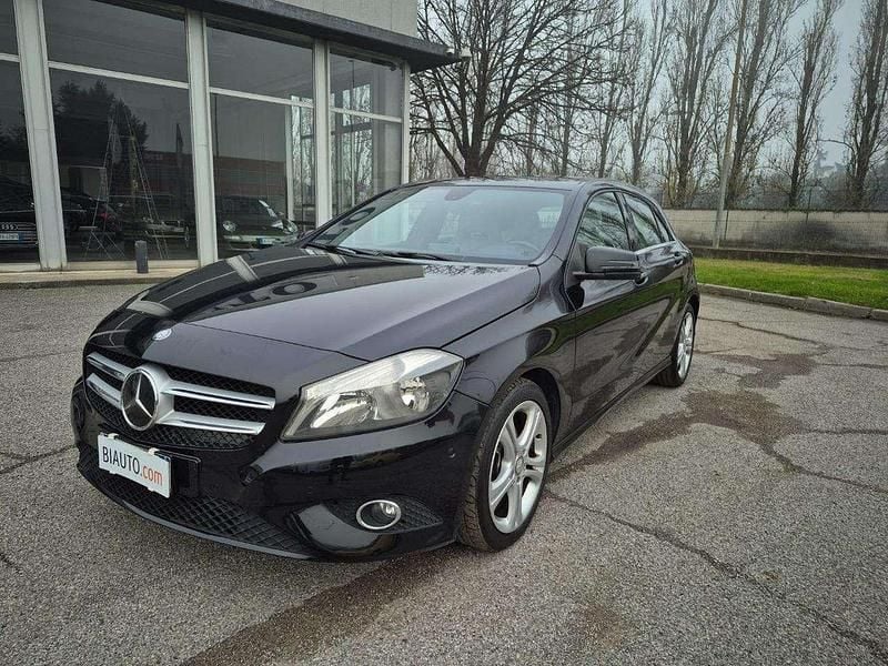 Usata Mercedes A200 136 CV (100 kW) 2014 Nero Berlina