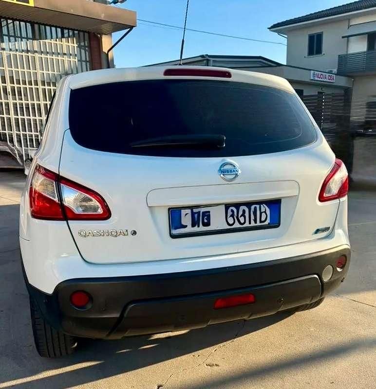 Usata Nissan Qashqai Acenta 110 CV (80 kW) 2011 Bianco SUV