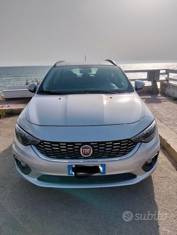 Usata Fiat Tipo Wagon 110 CV (80 kW) 2018 Grigio Station wagon