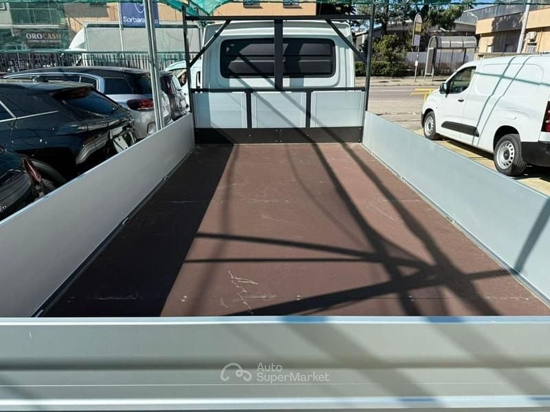 Usata Iveco Daily 136 CV (100 kW) 2020 Verde Furgone