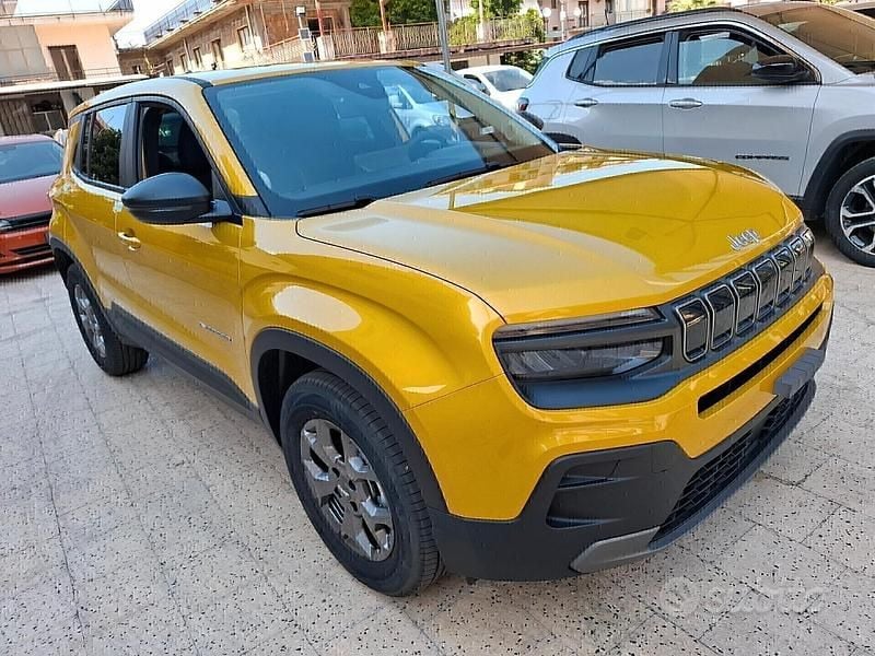 Giallo Nuova 2025 Jeep Avenger SUV | 23.900 € (Buon prezzo) - Immagine 1/4