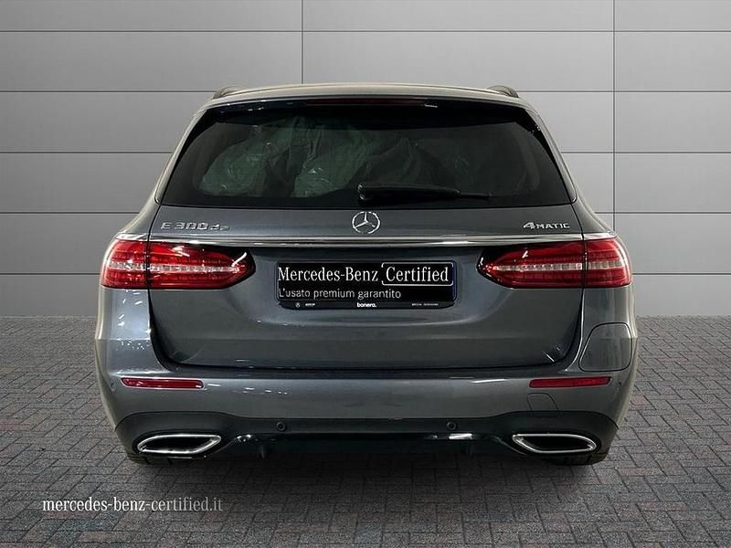 Usata Mercedes 300 Premium 194 CV (142 kW) 2021 Argento Station wagon