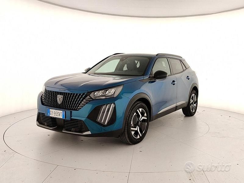 Usata Peugeot 2008 Allure 101 CV (74 kW) 2025 Blu SUV