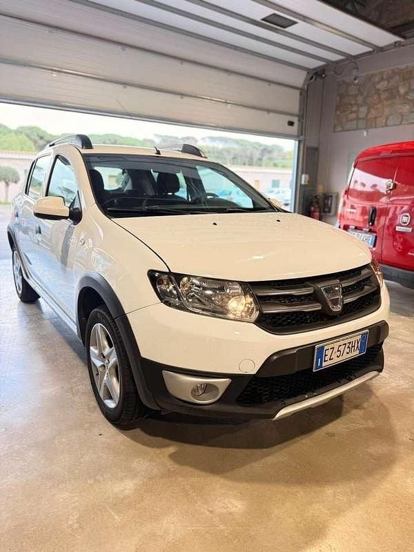 Usata Dacia Sandero Prestige 90 CV (66 kW) 2015 Bianco Berlina