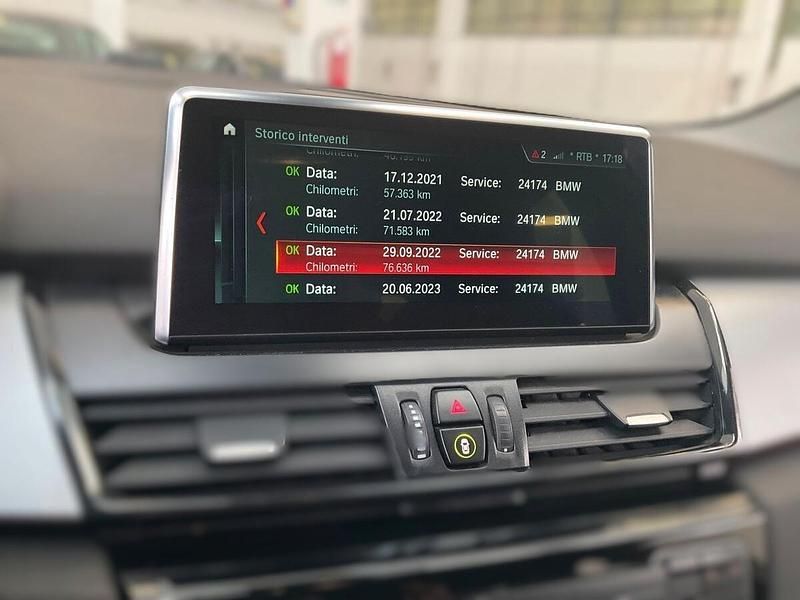 Usata BMW 216 Active Tourer Advantage 115 CV (84 kW) 2018 Argento Monovolume