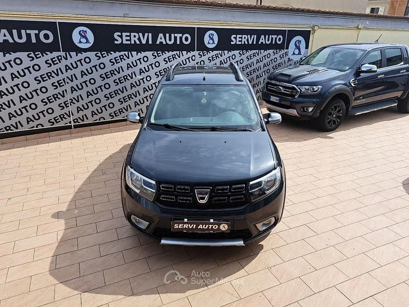 Usata Dacia Sandero Stepway 90 CV (66 kW) 2018 Grigio Utilitaria