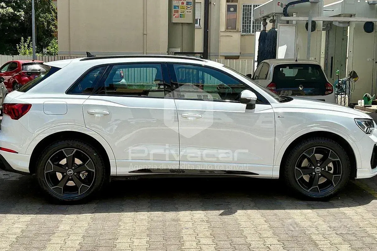 Usata Audi Q3 S-Line 150 CV (110 kW) 2024 Bianco SUV