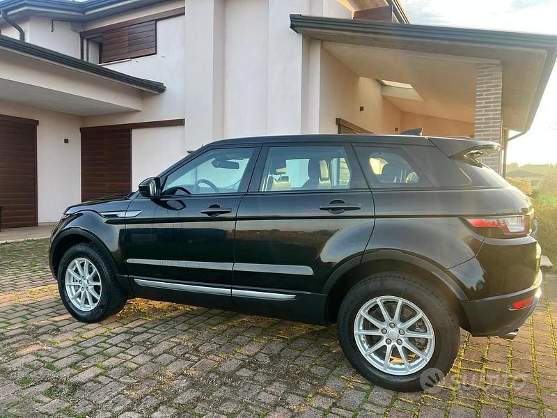 Usata Land Rover Range Rover evoque 150 CV (110 kW) 2017 Nero Station wagon