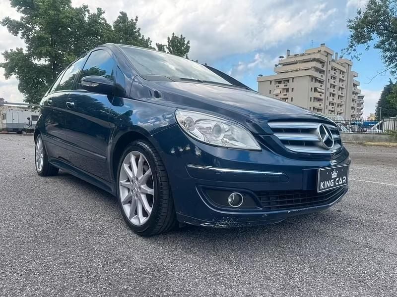 Usata Mercedes B200 140 CV (102 kW) 2006 Blu Monovolume