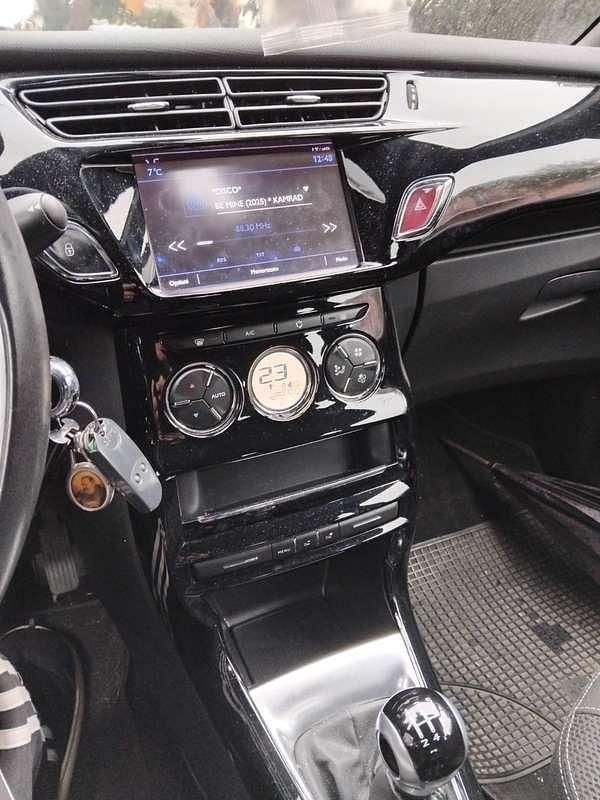 Usata DS Automobiles DS3 So Chic 75 CV (55 kW) 2016 Berlina