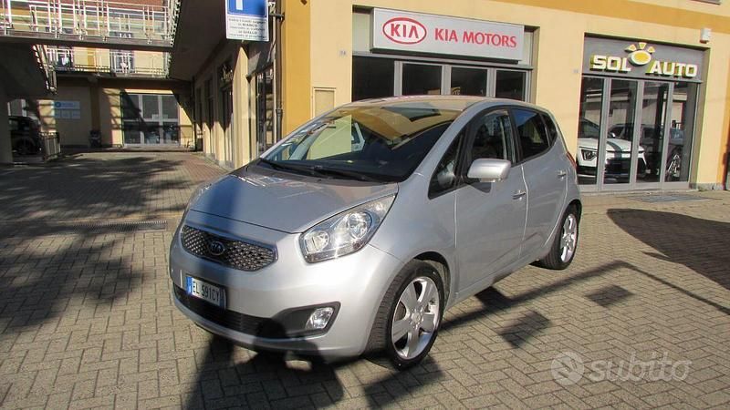 Usata Kia Venga 128 CV (94 kW) 2012 Argento Utilitaria