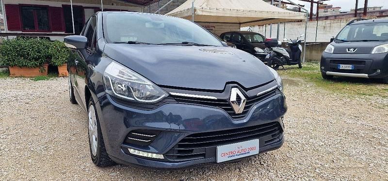 Usata Renault Clio IV 90 CV (66 kW) 2017 Grigio Berlina