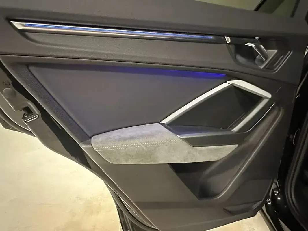 Usata Audi Q3 Ambiente 150 CV (110 kW) 2019 Nero SUV
