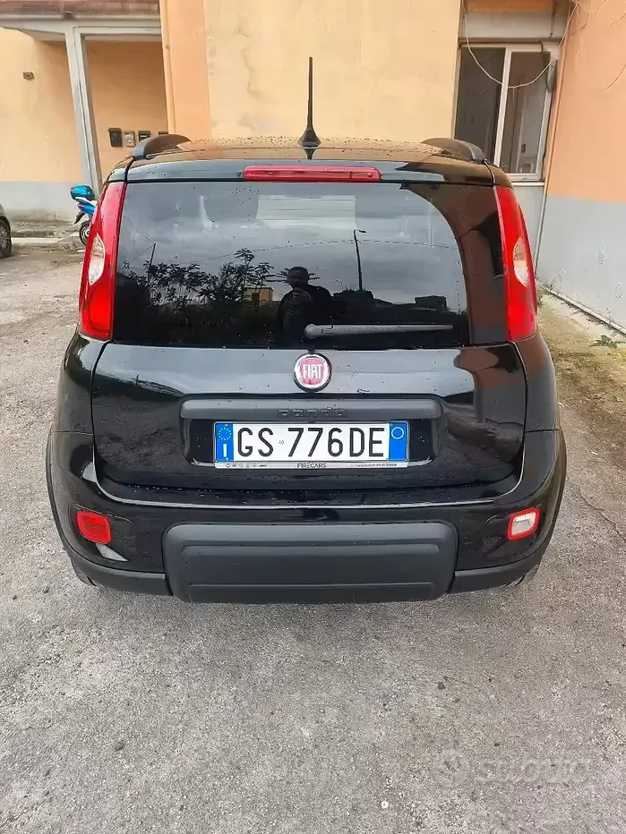 Usata Fiat Panda 69 CV (50 kW) 2024 Nero Utilitaria