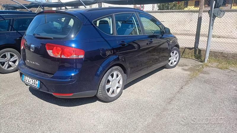 Usata Seat Altea XL 2007 Blu Monovolume