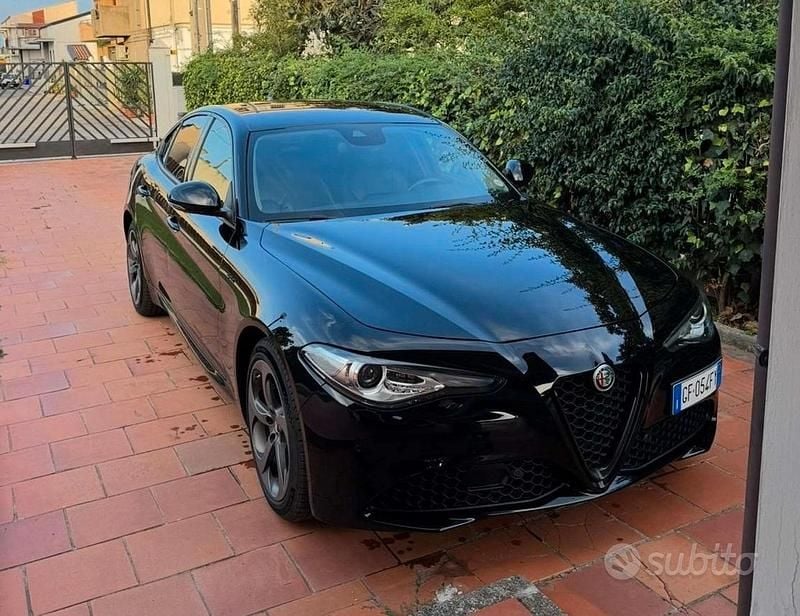 Usata Alfa Romeo Giulia Sprint 190 CV (139 kW) 2021 Nero Berlina